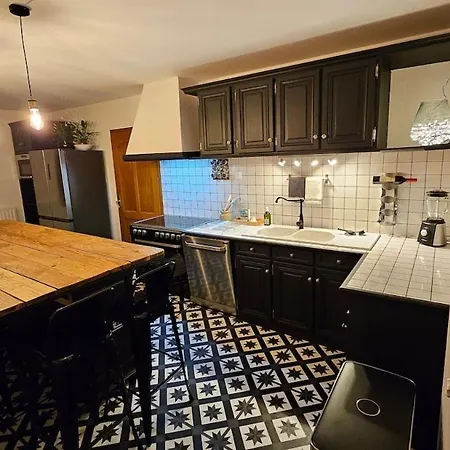 Proche Valenciennes - Maison 180 M2 Dans Dependances Chateau