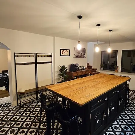 Apartment Proche Valenciennes - Maison 180 M2 Dans Dependances Chateau Famars