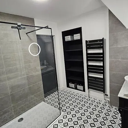 Proche Valenciennes - Maison 180 M2 Dans Dependances Chateau *