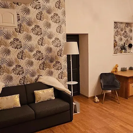 Proche Valenciennes - Maison 180 M2 Dans Dependances Chateau *